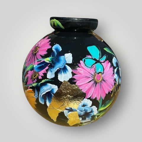 klein huisje | Zwart met bloemen |