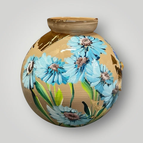 klein huisje | Licht kasmir bloemen en vlinder |