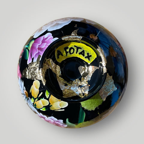 klein huisje | Zwart met bloemen |