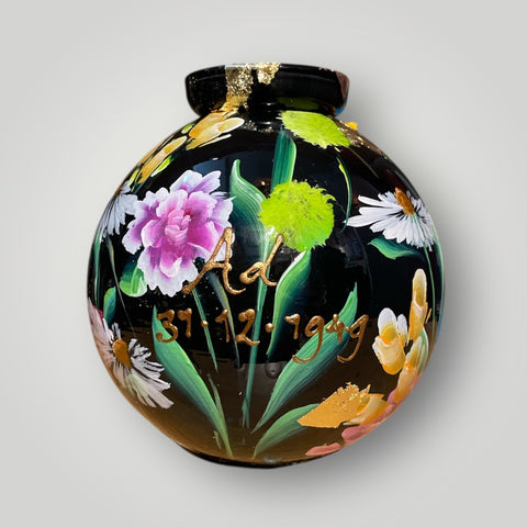 klein huisje | Zwart met bloemen |