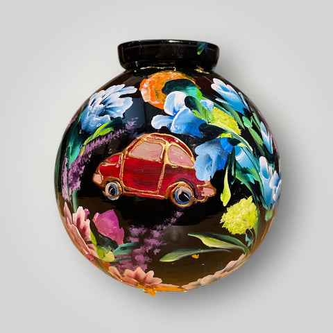 klein huisje | Zwart met rode auto |