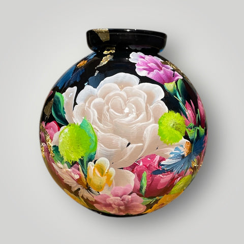 klein huisje | Zwart met bloemen |